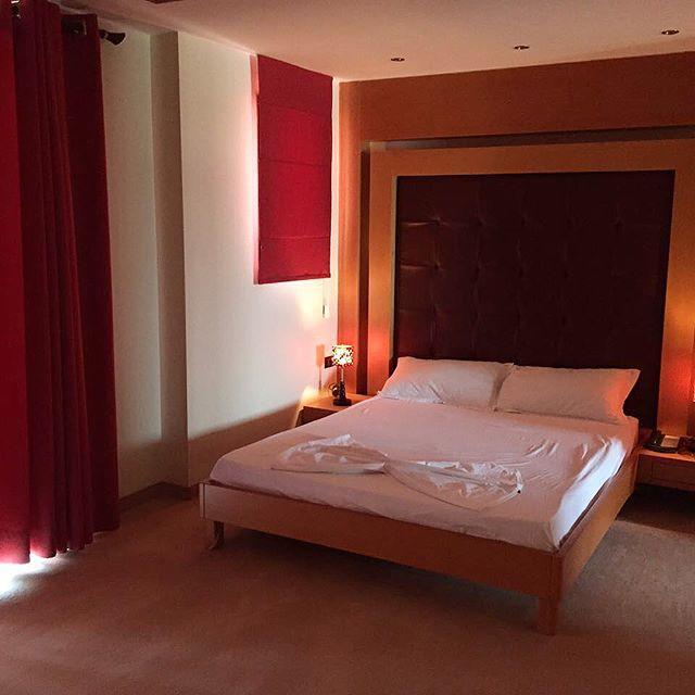 Icon Hotel Vlorë Екстериор снимка