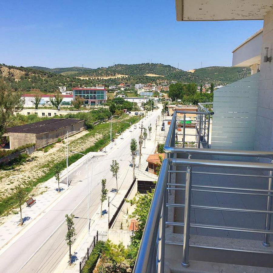 Icon Hotel Vlorë Екстериор снимка
