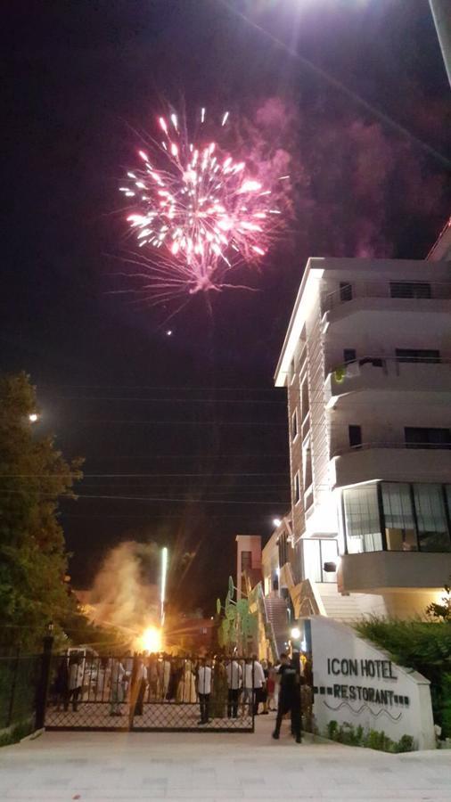 Icon Hotel Vlorë Екстериор снимка