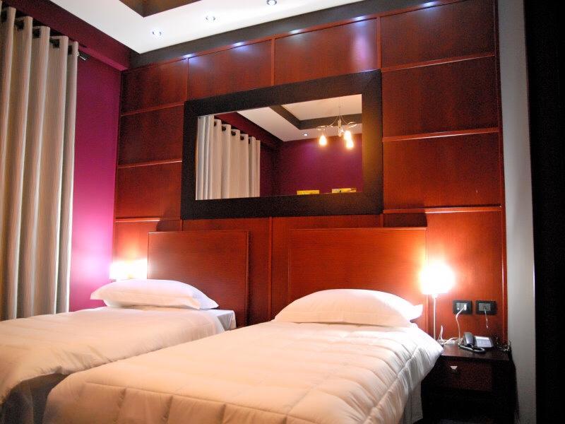 Icon Hotel Vlorë Екстериор снимка